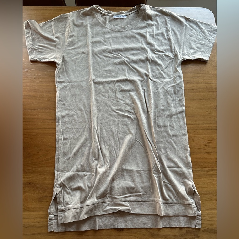 John Elliot beige long t shirt size 2 / M